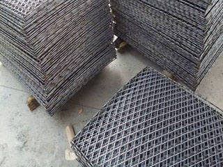 防滑鋼笆網(wǎng)片 防滑鋼笆網(wǎng)片